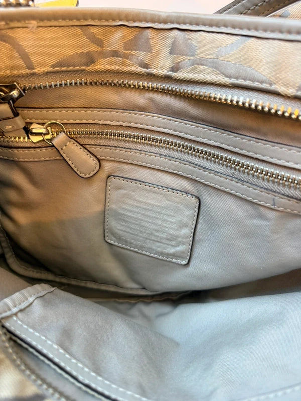 Coach Hamptons Weekend Signature Stripe Medium Tote