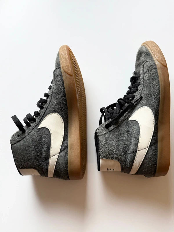 Nike WMNS Blazer Mid ‘77 Suede Vintage